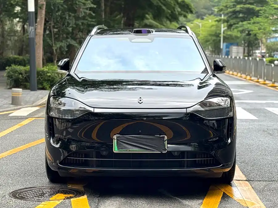 AITO Wenjie M9