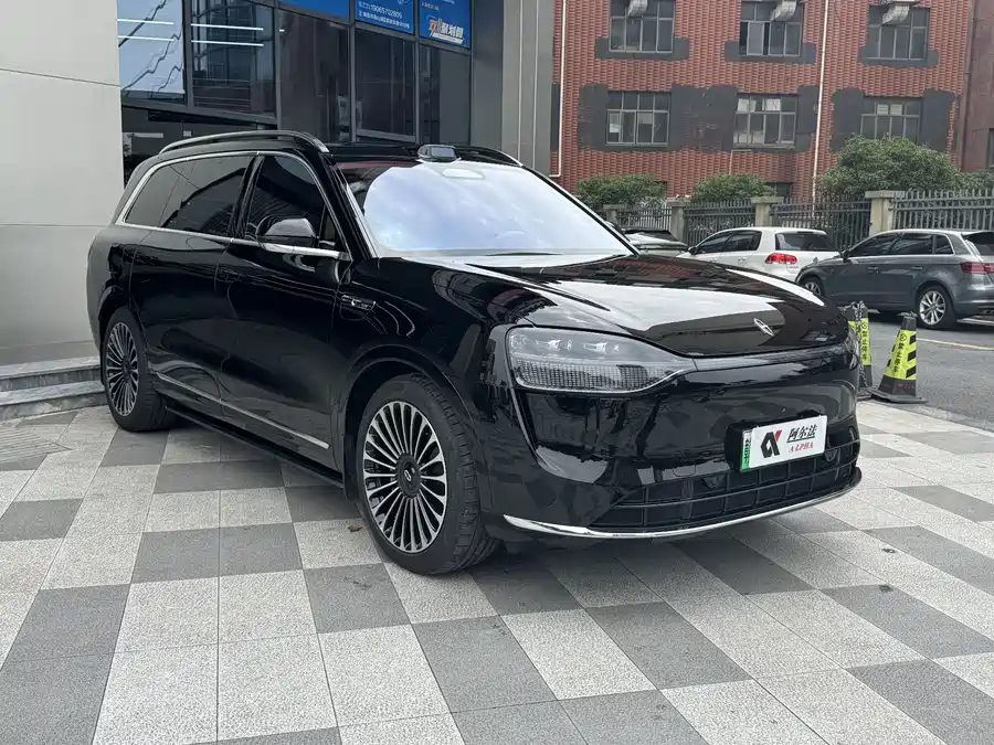 AITO Wenjie M9
