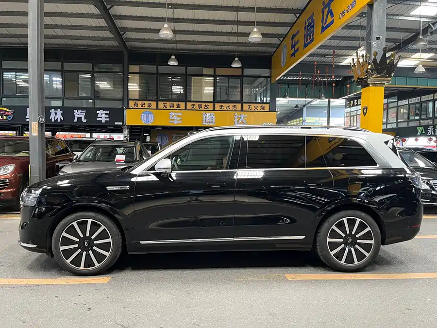 AITO Wenjie M9