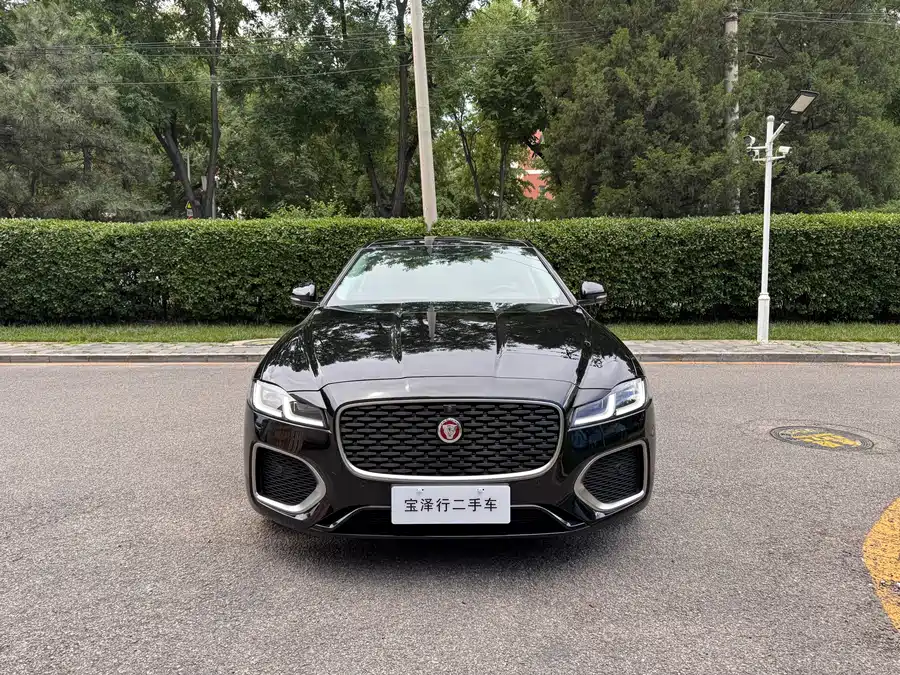 Jaguar XFL