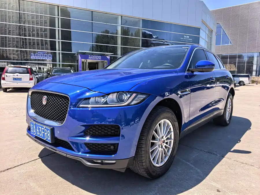 Jaguar F-PACE