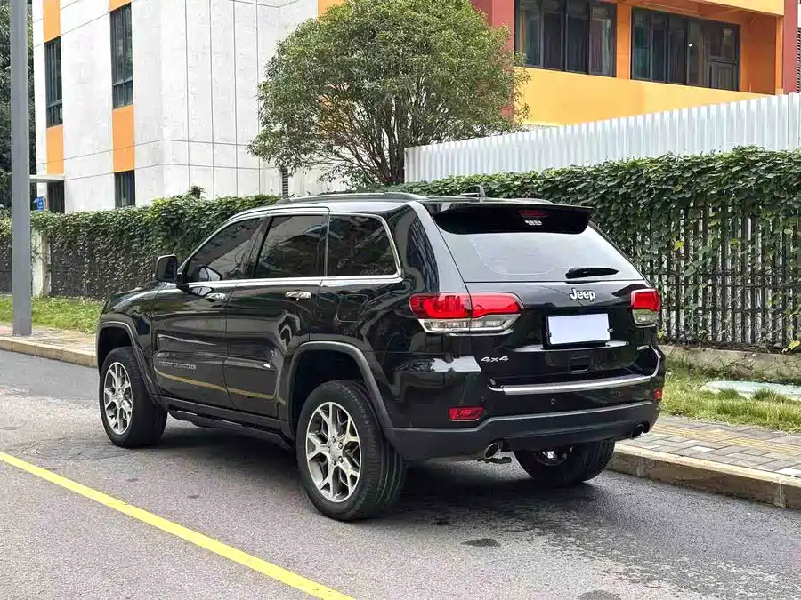 Jeep Grand Cherokee