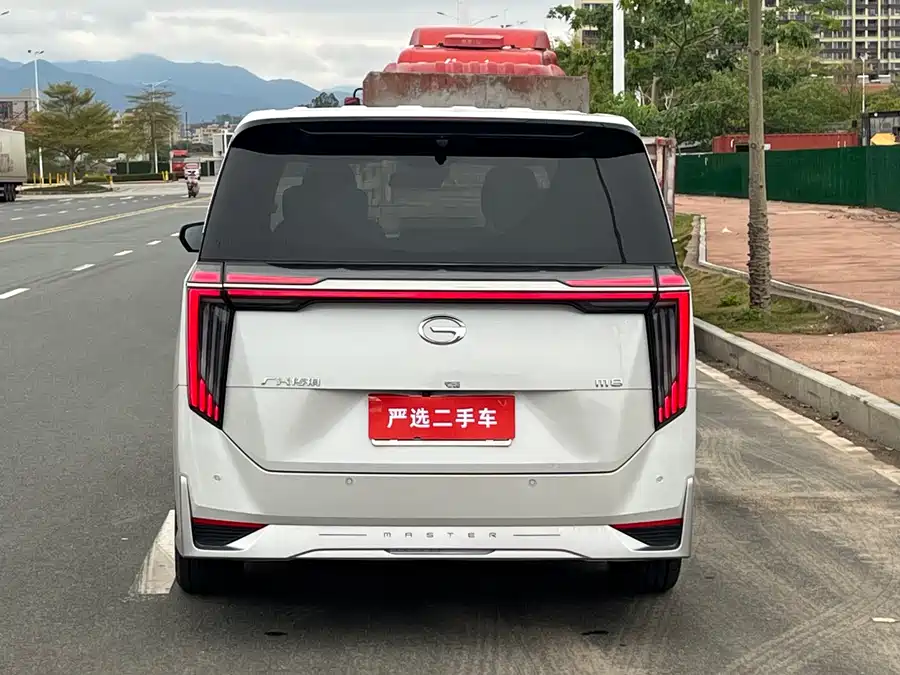 GAC Trumpchi M8