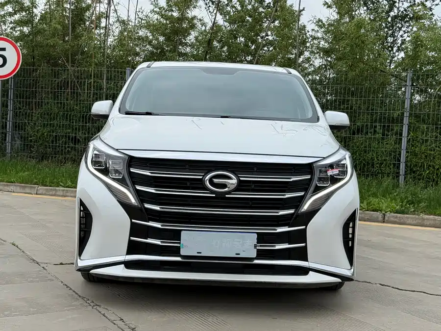 GAC Trumpchi M8