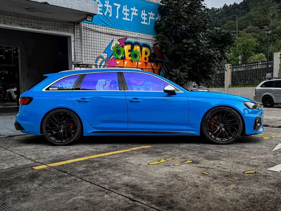Audi RS 4
