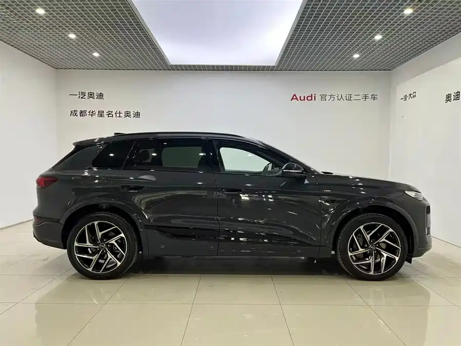Audi Q6L e-tron