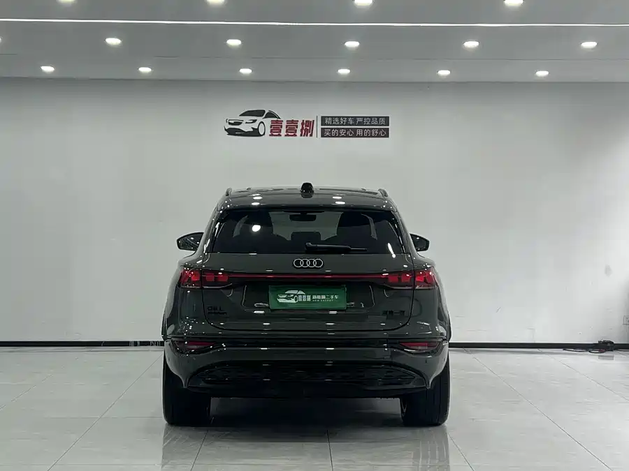 Audi Q6L e-tron