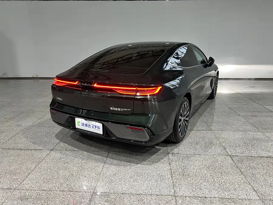 Geely Galaxy Star 8