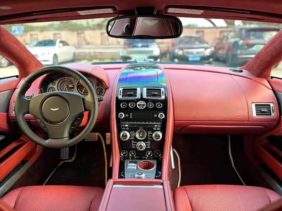 Aston Martin Rapide