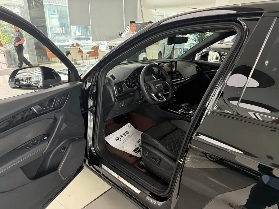 Audi Q5L Sportback