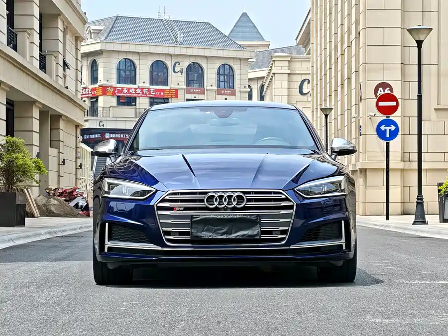 Audi S5