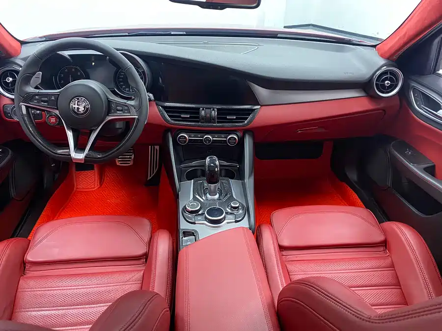 Alfa Romeo Giulia