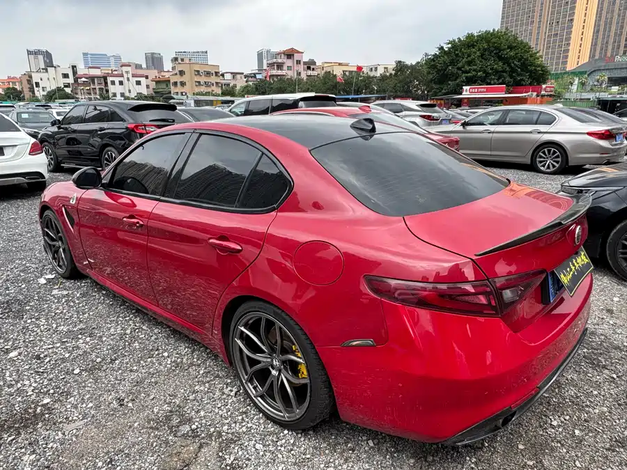 Alfa Romeo Giulia