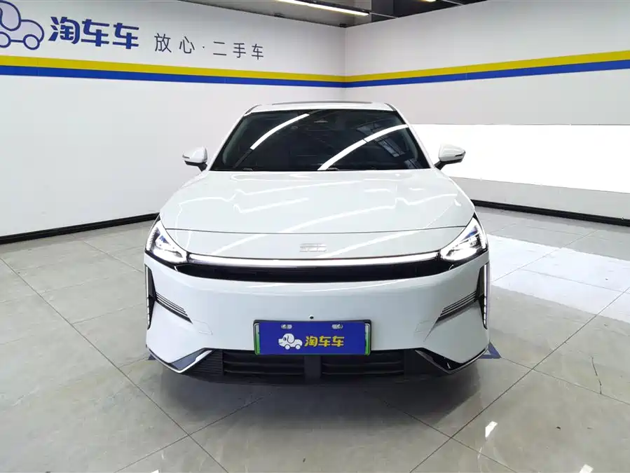 Geely Galaxy L6