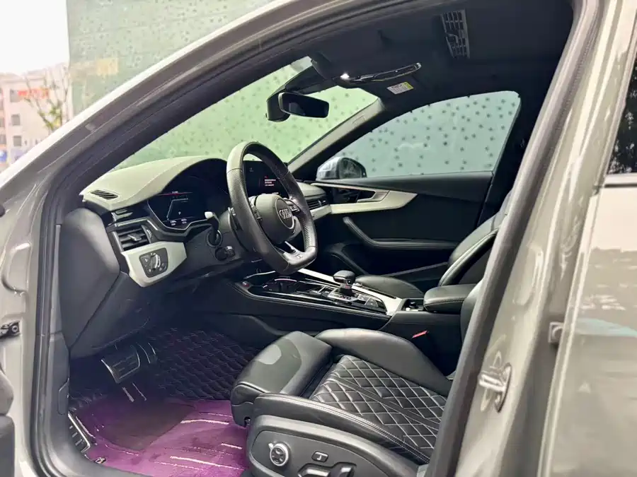 Audi S4
