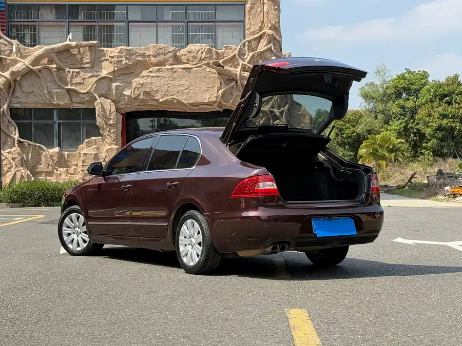 Skoda SuperB