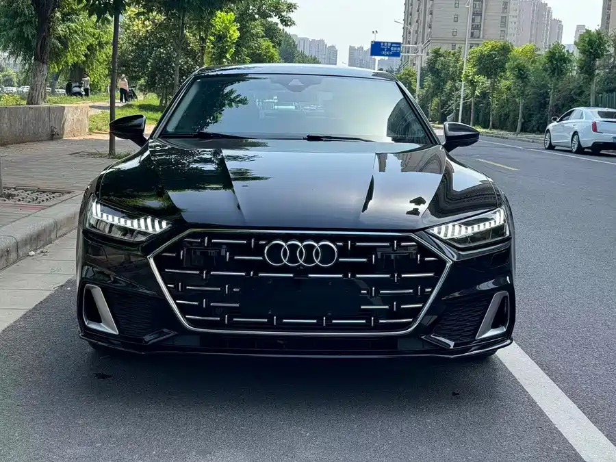 Audi A7L