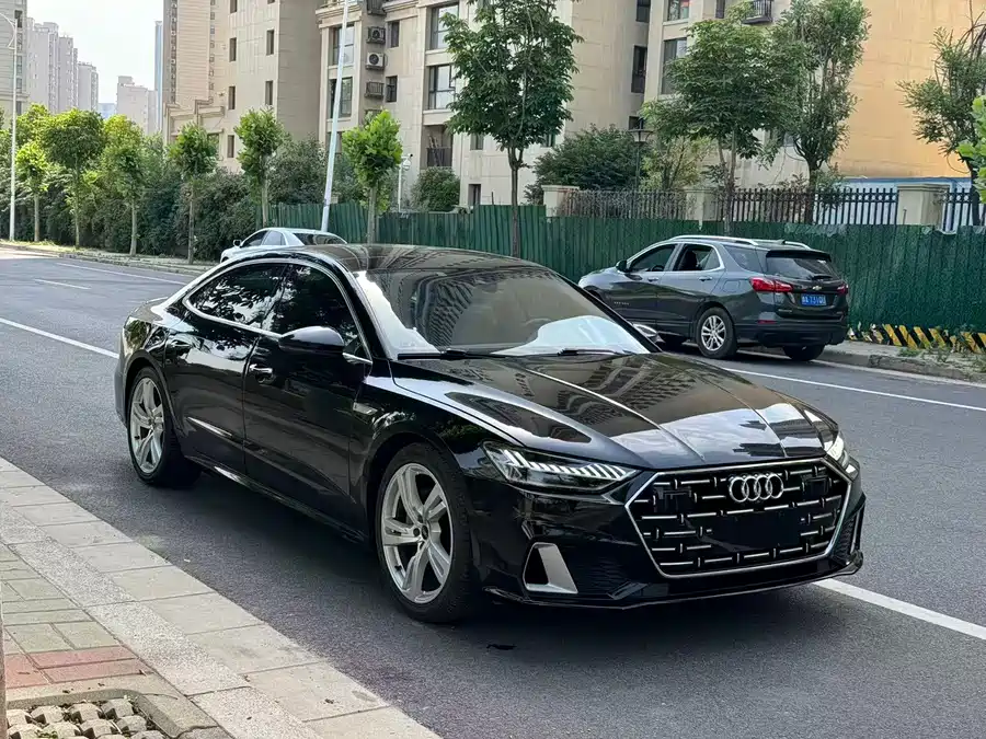 Audi A7L