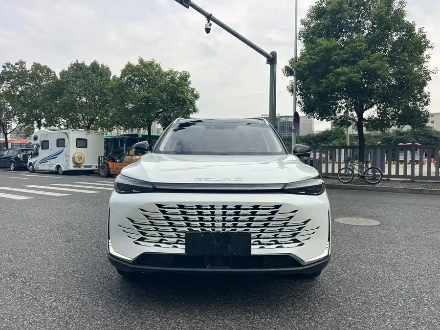 BAIC Beijing X7