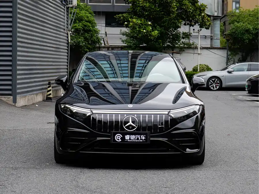 Mercedes Benz EQS AMG