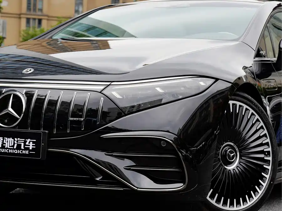 Mercedes Benz EQS AMG