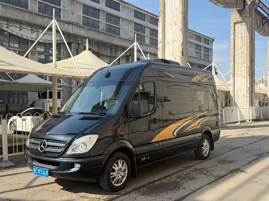 Mercedes Benz Sprinter
