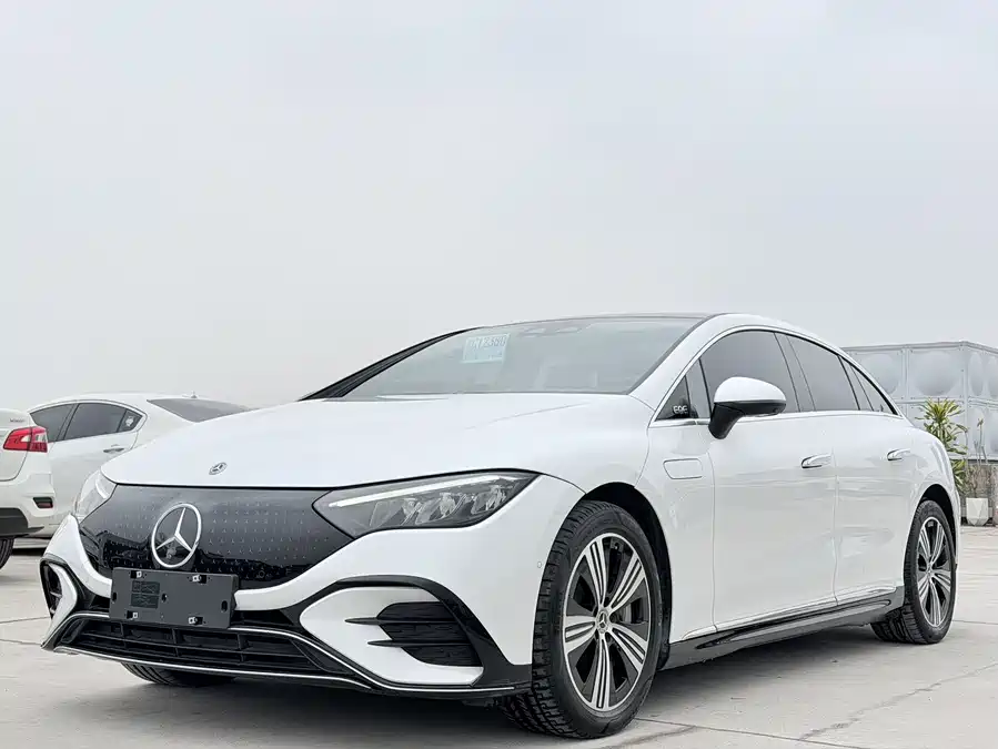 Mercedes Benz EQE