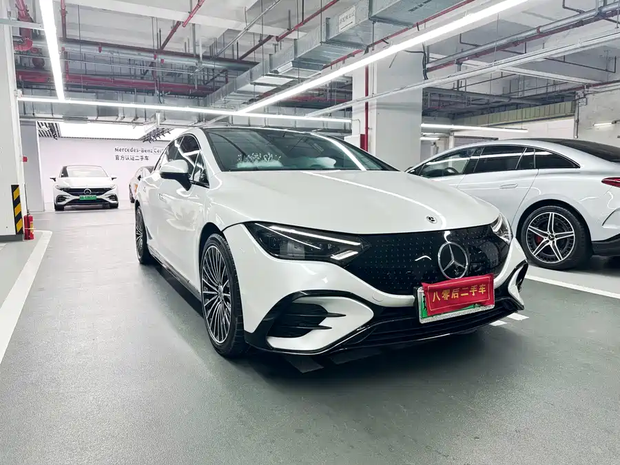 Mercedes Benz EQE