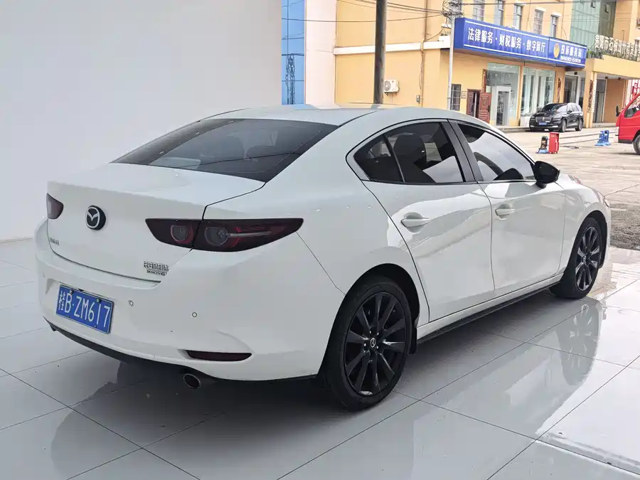 Mazda 3