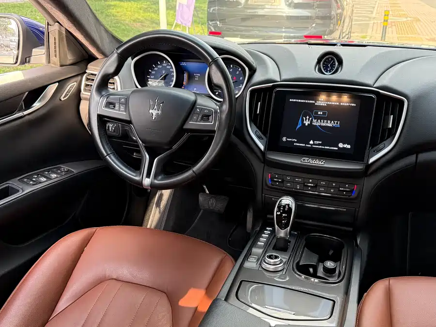Maserati Ghibli