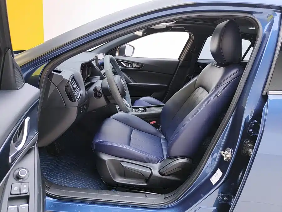 Mazda CX-4