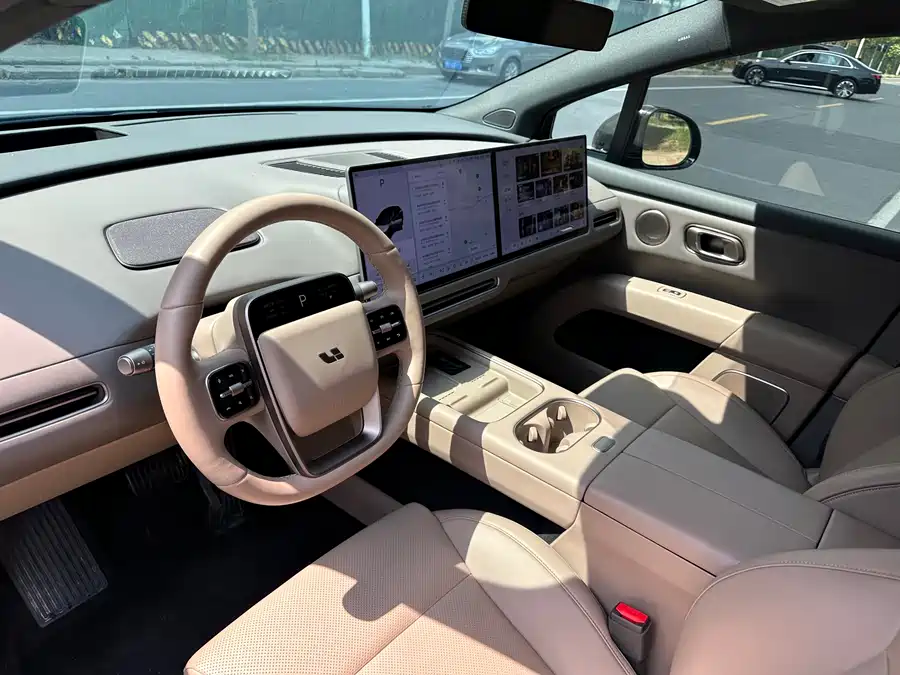 Li Auto i6