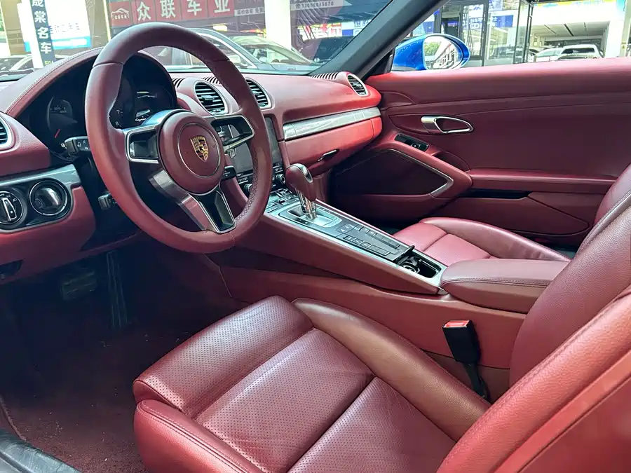 Porsche 718