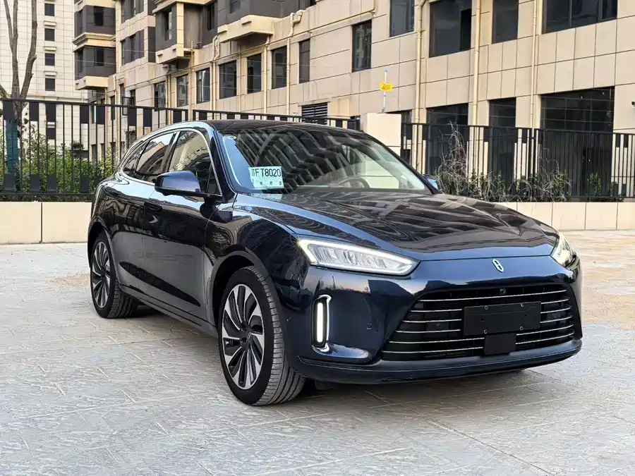 AITO Wenjie M5