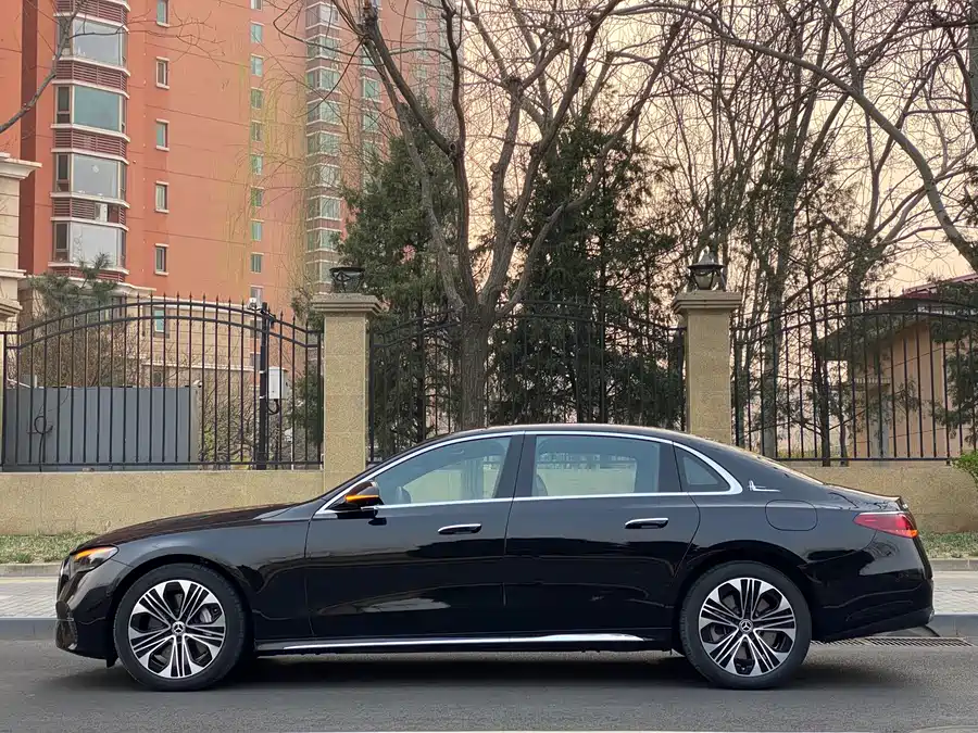 Mercedes Benz E-class new energy