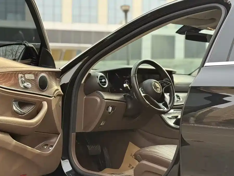 Mercedes Benz E-class new energy