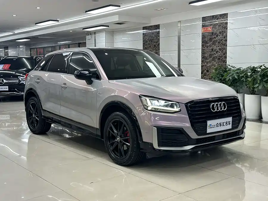 Audi Q2L