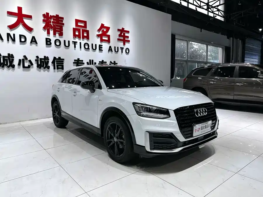Audi Q2L