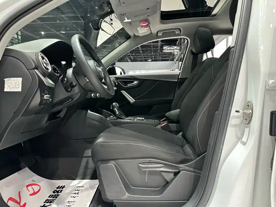 Audi Q2L