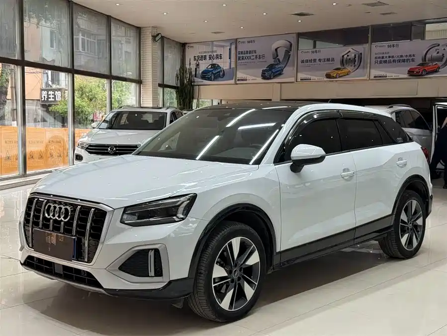 Audi Q2L