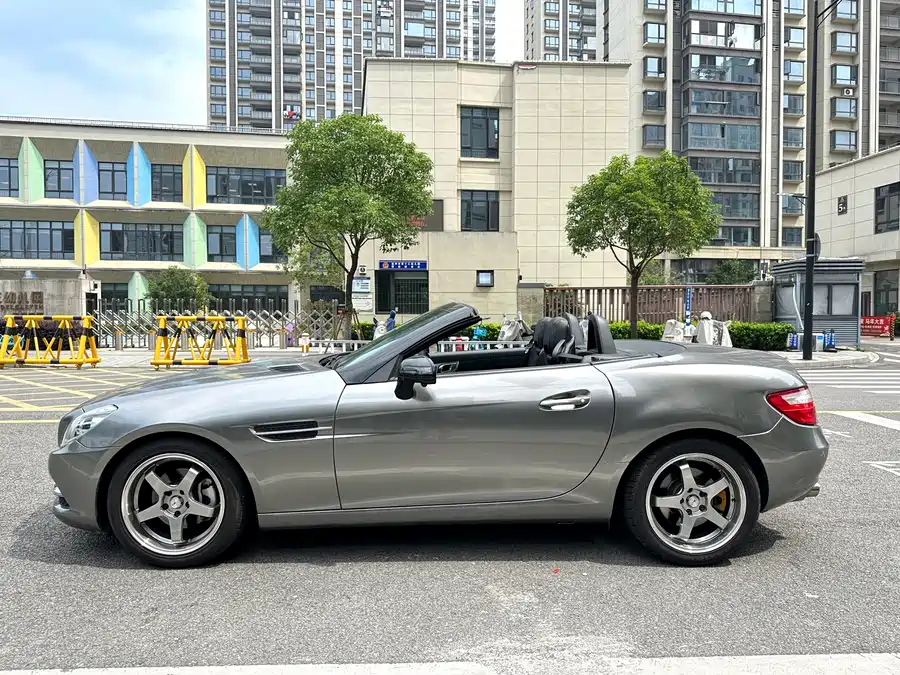 Mercedes Benz SLK-Class