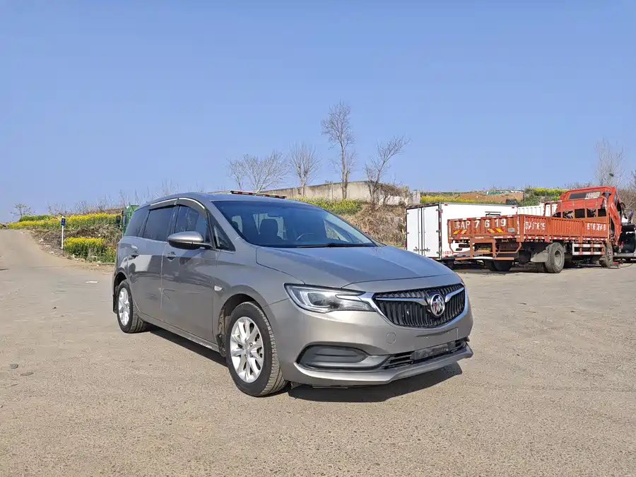 Buick GL6