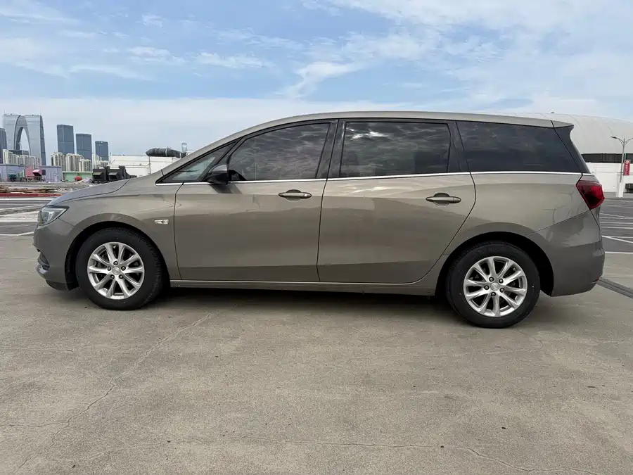 Buick GL6