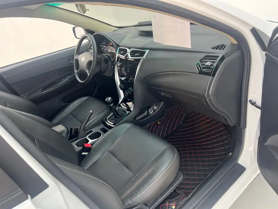BYD F3