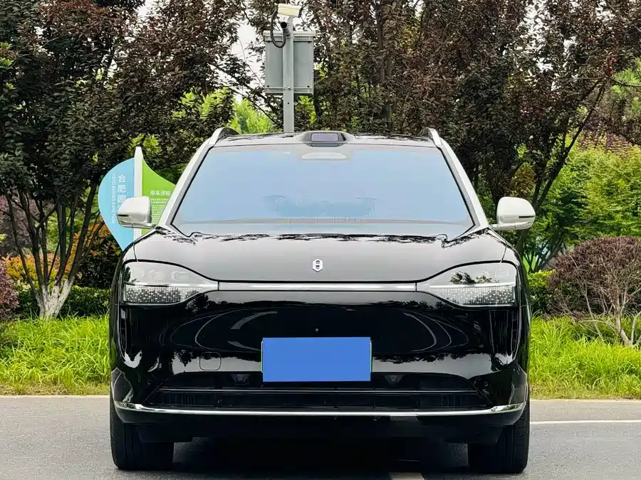 AITO Wenjie M9