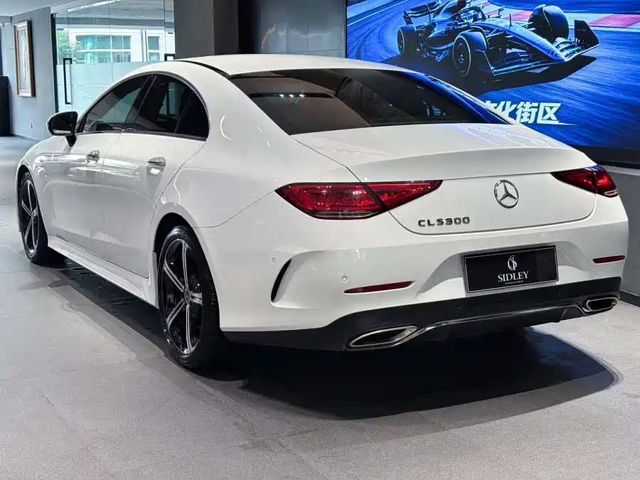Mercedes Benz CLS