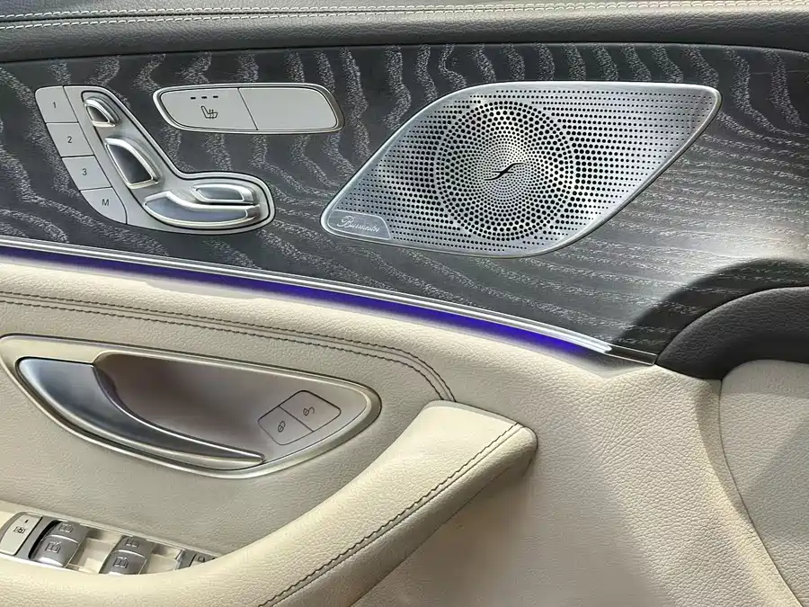 Mercedes Benz CLS