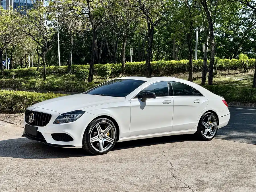 Mercedes Benz CLS