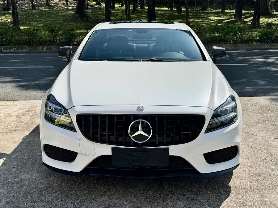Mercedes Benz CLS