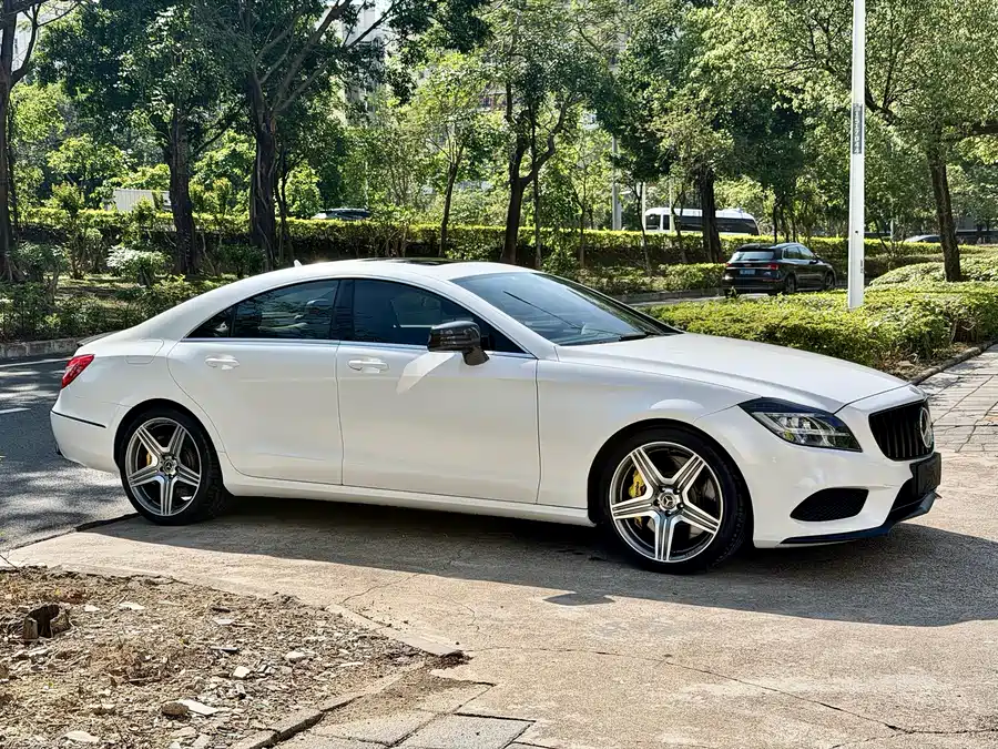 Mercedes Benz CLS